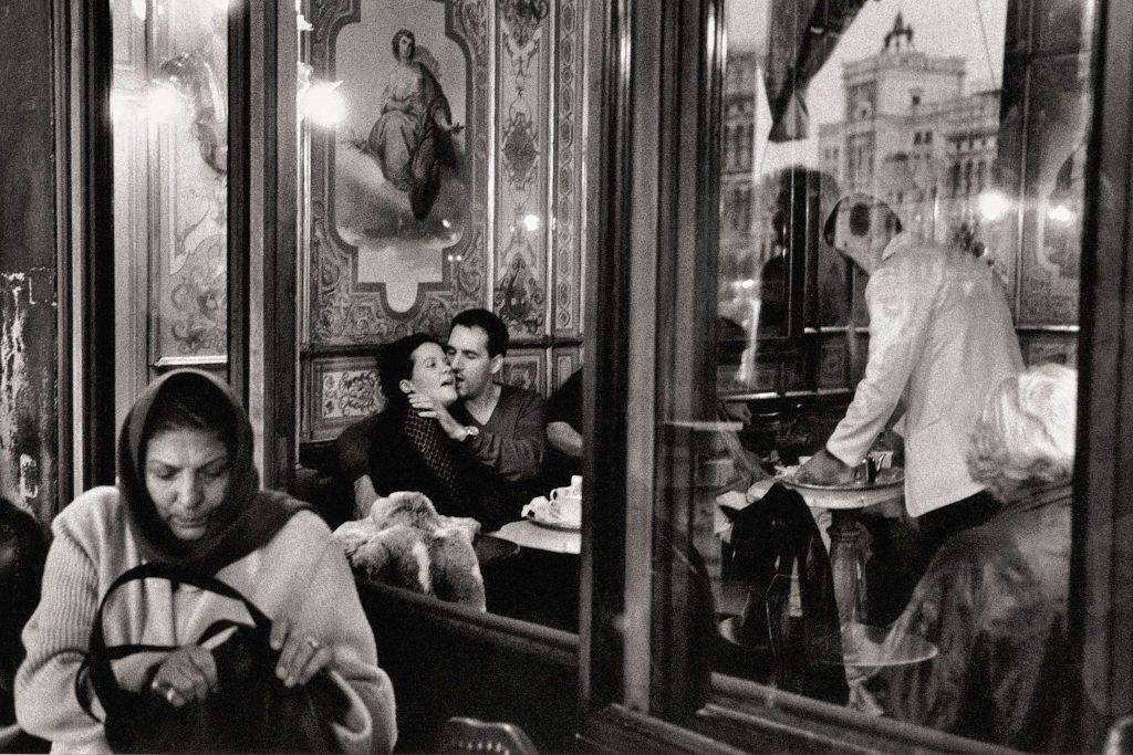 Gianni Berengo Gardin con la mostra “Cose mai viste”